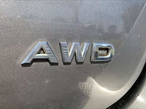 Used 2015 Nissan Rogue S image 10