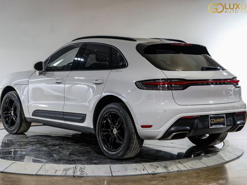 Used 2023 Porsche Macan AWD/4WD image 12