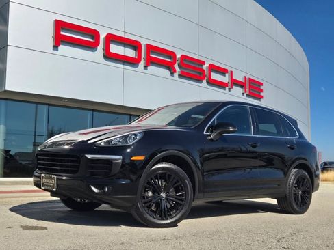 Used 2018 Porsche Cayenne image 1