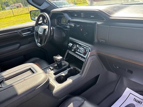 Used 2022 GMC Sierra 1500 AT4 w/ AT4 Premium Package AWD/4WD image 13