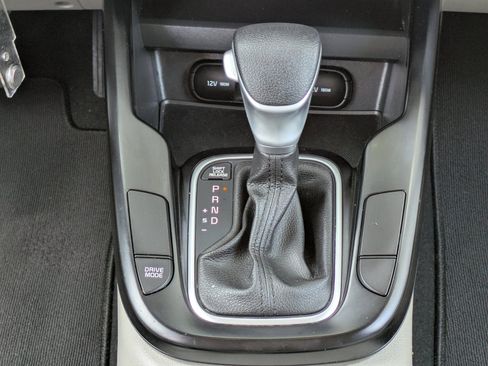 Used 2020 Kia Soul LX FWD image 15