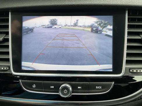 Used 2018 Buick Encore Preferred AWD/4WD image 20