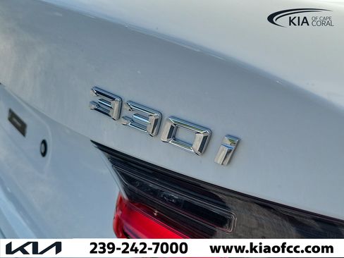 Used 2024 BMW 330i xDrive Sedan w/ Convenience Package AWD/4WD image 10