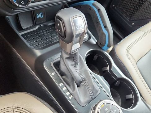 Used 2024 Ford Bronco Wildtrak AWD/4WD image 9