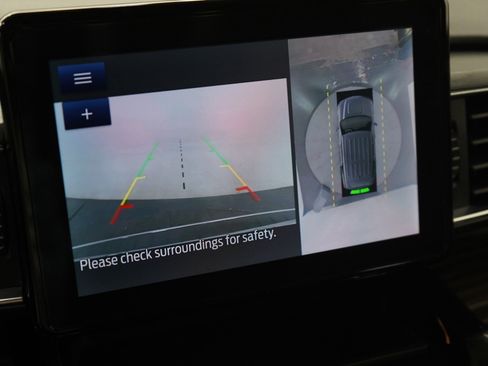 Used 2023 Ford Explorer Limited image 26