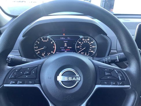 Used 2025 Nissan Altima 2.5 SV AWD/4WD image 16