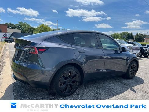 Used 2021 Tesla Model Y Long Range AWD/4WD image 3