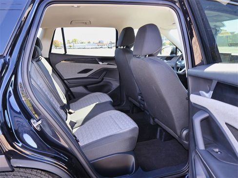 Certified 2025 Volkswagen Tiguan S image 27