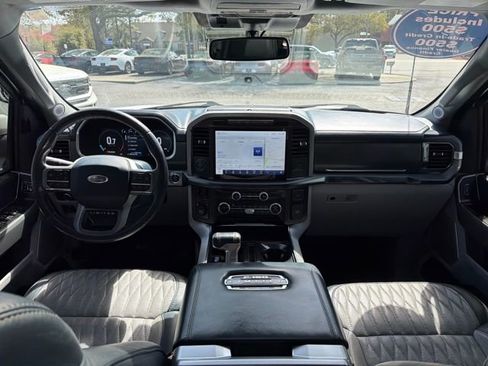 Used 2022 Ford F150 Limited image 15