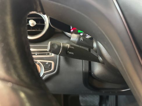 Used 2018 Mercedes-Benz C 300 Sedan image 21