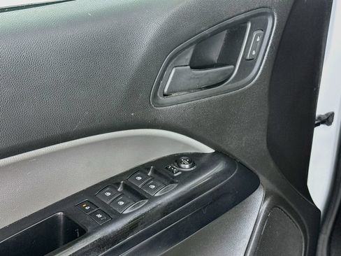 Used 2017 Chevrolet Colorado W/T w/ Custom Special Edition RWD image 19