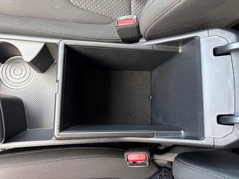 Used 2023 Kia Sportage LX image 30