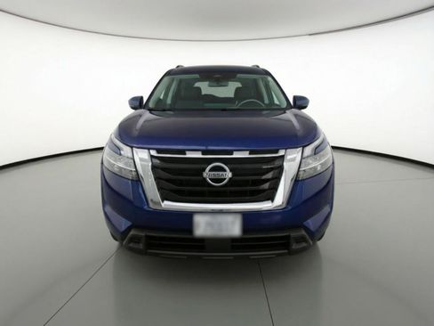 Used 2025 Nissan Pathfinder SV AWD/4WD image 2
