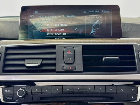 Used 2017 BMW 330i Sedan image 18