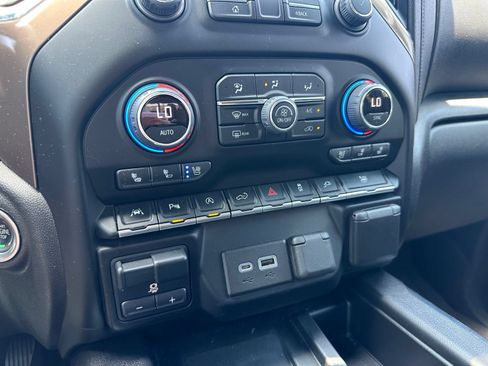 Used 2022 Chevrolet Silverado 1500 High Country w/ LPO, Dark Essentials Package RWD image 13
