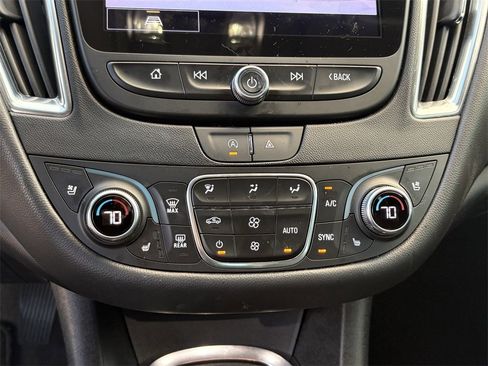 Used 2023 Chevrolet Malibu LT image 21