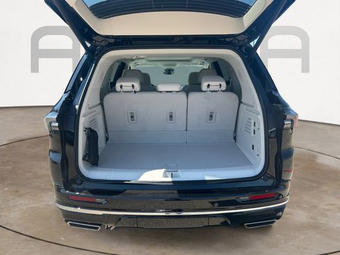 New 2026 Buick Enclave Avenir w/ Super Cruise Package image 11