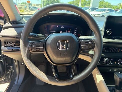 Used 2023 Honda Accord LX image 21
