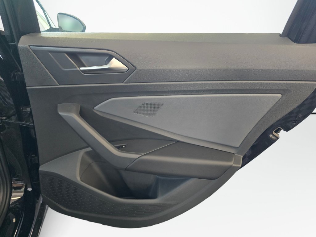 New 2026 Volkswagen Jetta SE FWD image 39