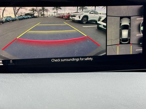 Used 2021 MAZDA MAZDA3 Hatchback w/Premium Plus Pkg image 22