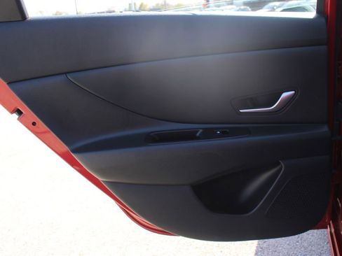 Used 2023 Hyundai Elantra SEL FWD image 22