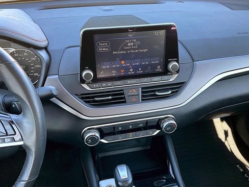 Used 2025 Nissan Altima 2.5 SR image 5