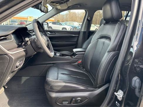 Used 2023 Jeep Grand Cherokee L Limited w/ Trailer Tow Group (B) image 20