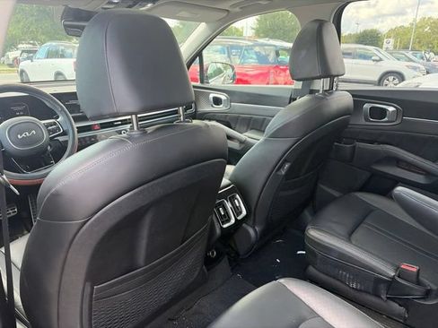 Used 2025 Kia Sorento SX FWD image 26