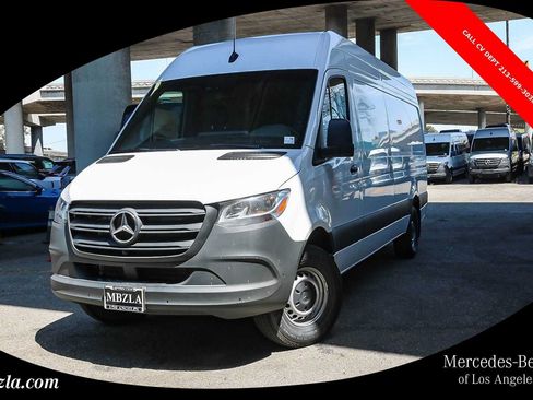 Used 2024 Mercedes-Benz Sprinter 2500 image 1