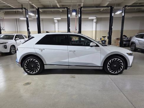 Used 2024 Hyundai Ioniq 5 Limited AWD/4WD image 8