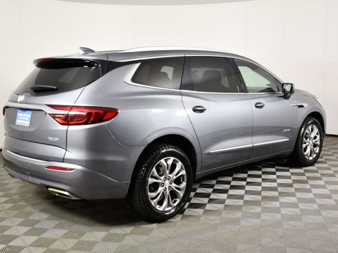 Used 2021 Buick Enclave Avenir w/ Avenir Technology Package AWD/4WD image 6