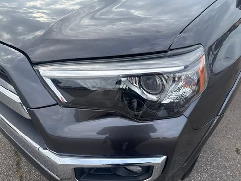Used 2019 Toyota 4Runner Limited AWD/4WD image 9
