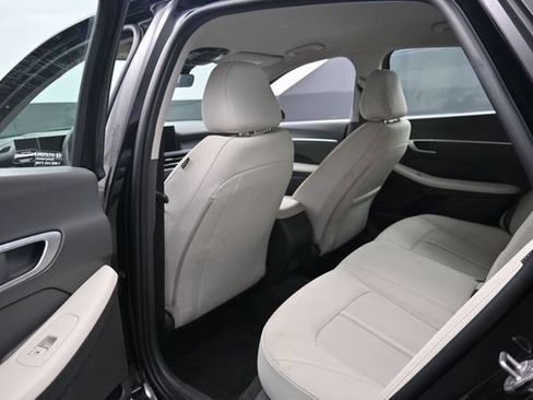 Used 2025 Hyundai Sonata SEL FWD image 12