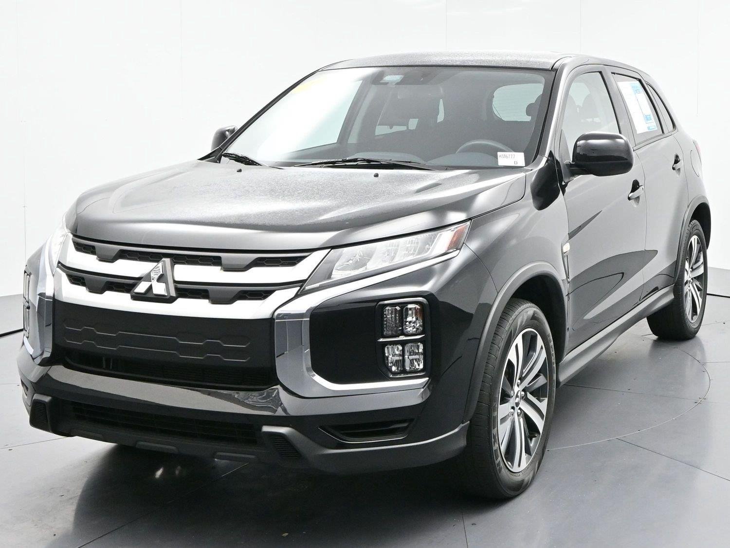 Used 2023 Mitsubishi Outlander Sport ES AWD/4WD image 2