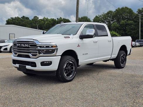 Certified 2026 RAM 2500 Laramie AWD/4WD image 1
