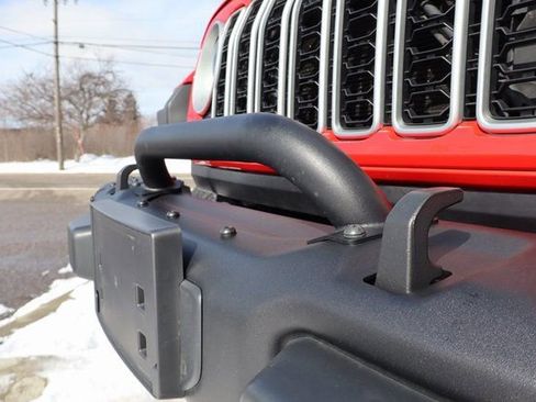 Used 2025 Jeep Wrangler Unlimited Sahara image 7