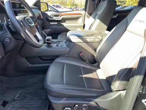 Used 2024 GMC Sierra 1500 Denali w/ Technology Package image 16