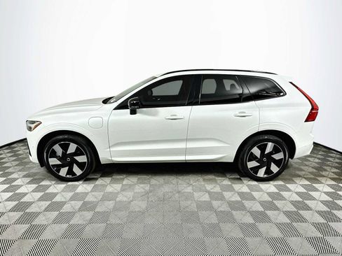 Used 2024 Volvo XC60 T8 Plus w/ Protection Package Premier AWD/4WD image 4