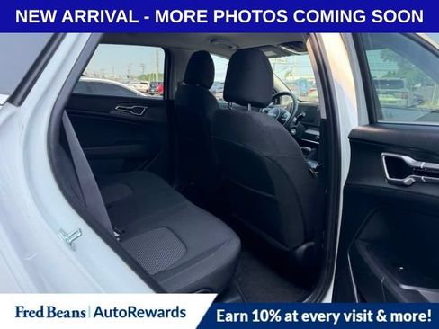 Used 2023 Kia Sportage LX AWD/4WD image 10