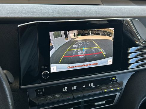 Used 2025 Toyota Camry LE image 16