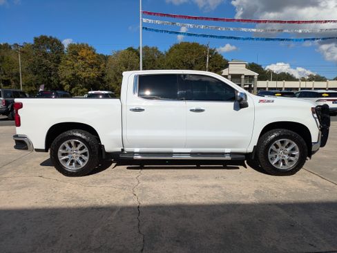 Used 2022 Chevrolet Silverado 1500 LTZ image 5
