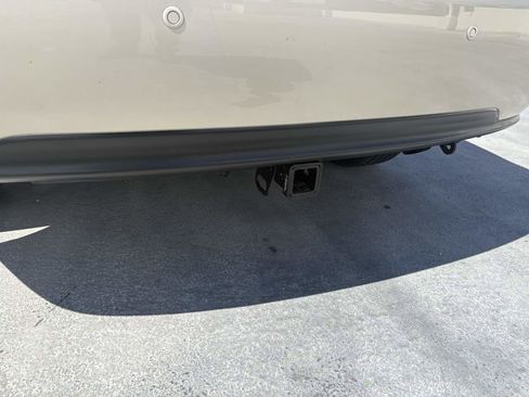 Used 2011 Lexus RX 450h AWD w/ Luxury Pkg image 14