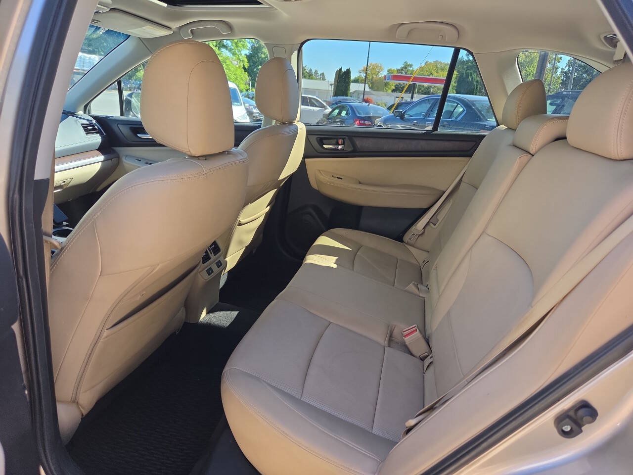 Used 2015 Subaru Outback 2.5i Limited AWD/4WD image 19