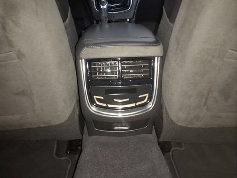 Used 2019 Cadillac CTS V w/ Luxury Package RWD image 14