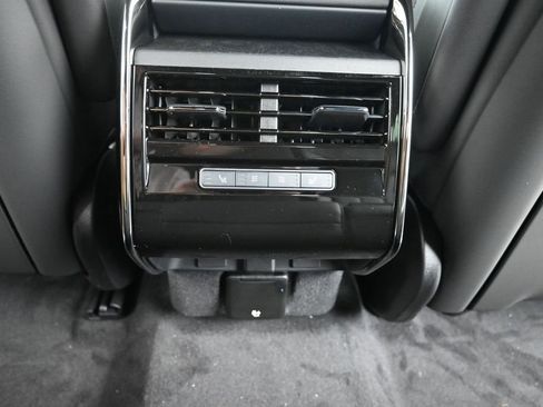 Used 2025 Land Rover Range Rover Sport Dynamic SE AWD/4WD image 21
