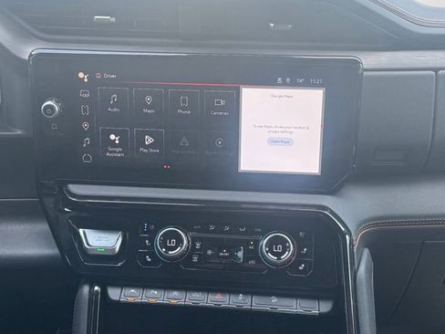 Used 2023 GMC Sierra 1500 AT4 w/ AT4 Premium Package AWD/4WD image 16