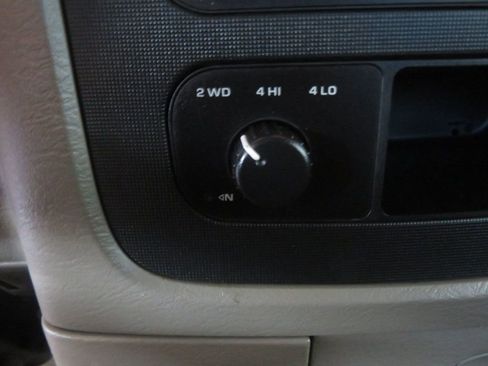 Used 2004 Dodge Ram 2500 Truck SLT w/ Trailer Tow Group image 40