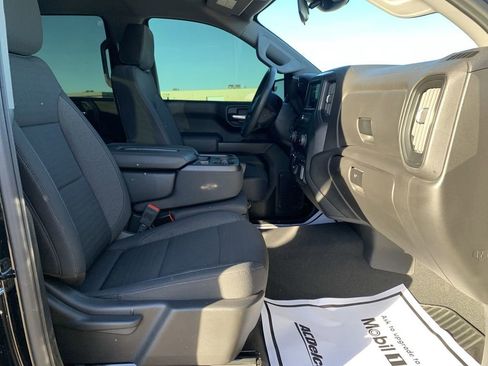 Used 2024 Chevrolet Silverado 1500 Custom Trail Boss w/ Dark Appearance Package image 26