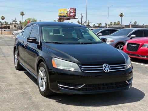 Used 2013 Volkswagen Passat 2.5 SE FWD image 12