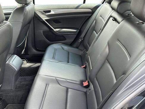 Used 2021 Volkswagen Golf 4-Door FWD image 12